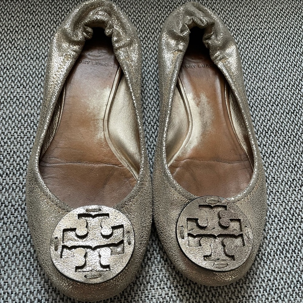Tory Burch metallic gold flats 8.5